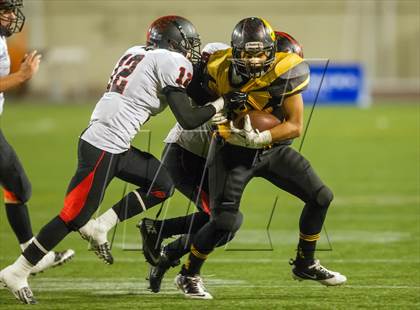 Thumbnail 1 in South Gate vs. San Fernando (CIF LA City Section D2 Final) photogallery.