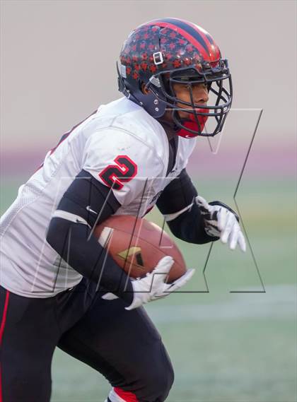 Thumbnail 3 in South Gate vs. San Fernando (CIF LA City Section D2 Final) photogallery.
