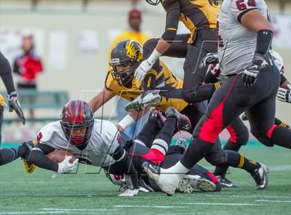 Thumbnail 1 in South Gate vs. San Fernando (CIF LA City Section D2 Final) photogallery.