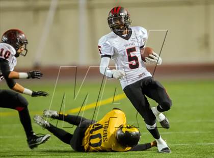 Thumbnail 2 in South Gate vs. San Fernando (CIF LA City Section D2 Final) photogallery.