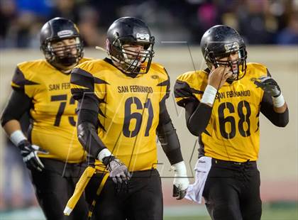 Thumbnail 2 in South Gate vs. San Fernando (CIF LA City Section D2 Final) photogallery.