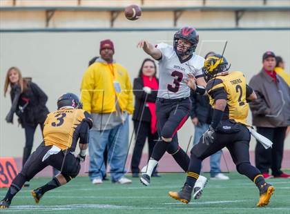 Thumbnail 1 in South Gate vs. San Fernando (CIF LA City Section D2 Final) photogallery.