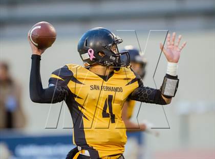 Thumbnail 3 in South Gate vs. San Fernando (CIF LA City Section D2 Final) photogallery.