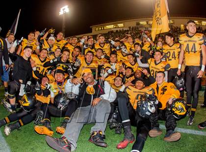 Thumbnail 3 in South Gate vs. San Fernando (CIF LA City Section D2 Final) photogallery.