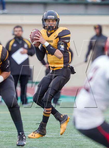 Thumbnail 2 in South Gate vs. San Fernando (CIF LA City Section D2 Final) photogallery.