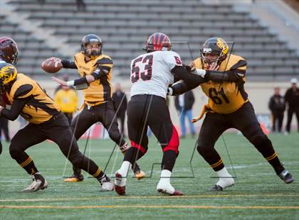 Thumbnail 3 in South Gate vs. San Fernando (CIF LA City Section D2 Final) photogallery.