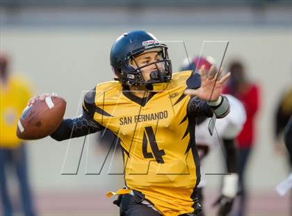 Thumbnail 2 in South Gate vs. San Fernando (CIF LA City Section D2 Final) photogallery.