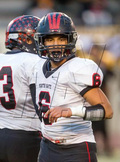 Thumbnail 3 in South Gate vs. San Fernando (CIF LA City Section D2 Final) photogallery.