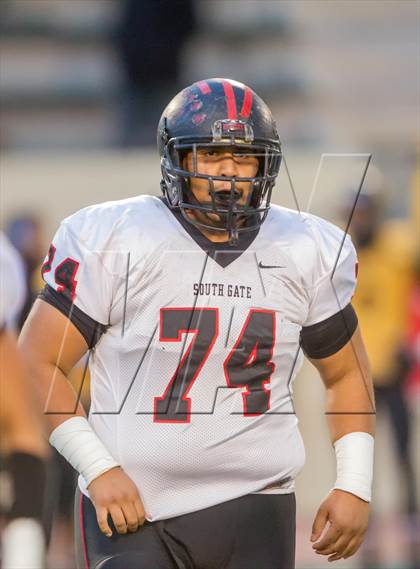 Thumbnail 2 in South Gate vs. San Fernando (CIF LA City Section D2 Final) photogallery.