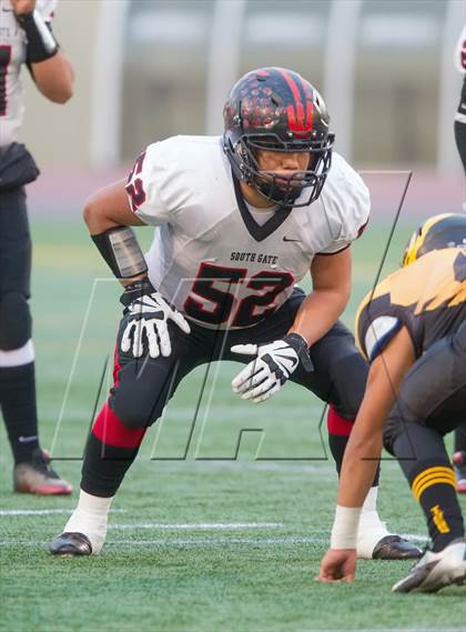 Thumbnail 3 in South Gate vs. San Fernando (CIF LA City Section D2 Final) photogallery.