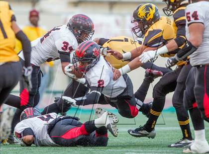 Thumbnail 3 in South Gate vs. San Fernando (CIF LA City Section D2 Final) photogallery.