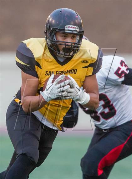 Thumbnail 3 in South Gate vs. San Fernando (CIF LA City Section D2 Final) photogallery.