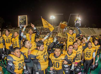 Thumbnail 3 in South Gate vs. San Fernando (CIF LA City Section D2 Final) photogallery.