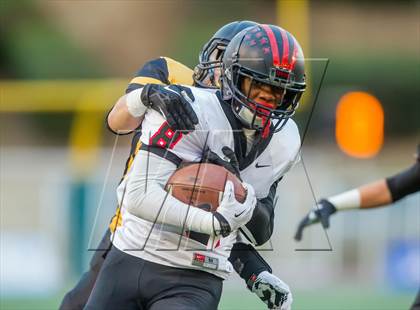 Thumbnail 2 in South Gate vs. San Fernando (CIF LA City Section D2 Final) photogallery.