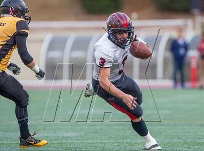 Thumbnail 1 in South Gate vs. San Fernando (CIF LA City Section D2 Final) photogallery.