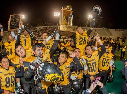 Thumbnail 2 in South Gate vs. San Fernando (CIF LA City Section D2 Final) photogallery.