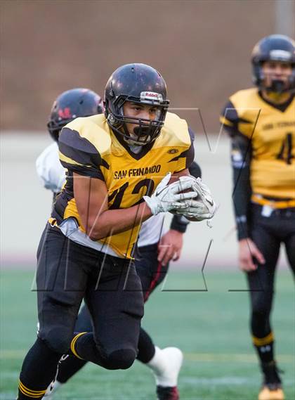 Thumbnail 1 in South Gate vs. San Fernando (CIF LA City Section D2 Final) photogallery.