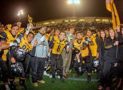 Thumbnail 2 in South Gate vs. San Fernando (CIF LA City Section D2 Final) photogallery.