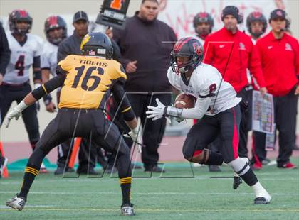 Thumbnail 2 in South Gate vs. San Fernando (CIF LA City Section D2 Final) photogallery.