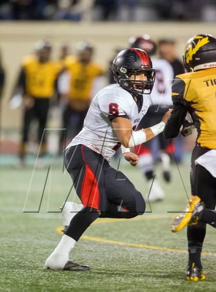 Thumbnail 3 in South Gate vs. San Fernando (CIF LA City Section D2 Final) photogallery.