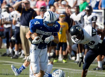 Thumbnail 2 in University Christian @ Highlands (Crosstown Showdown) photogallery.