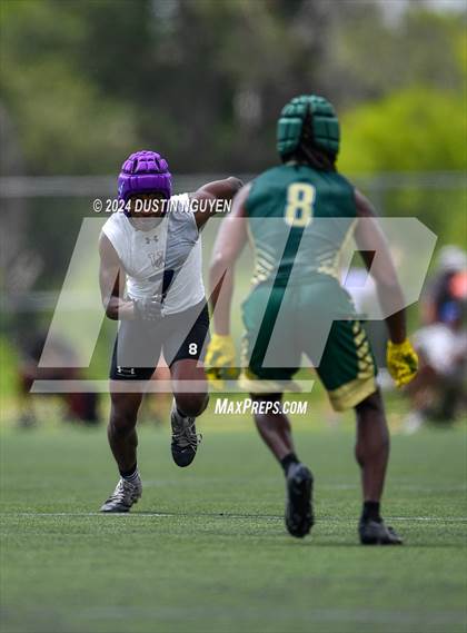 Thumbnail 3 in DeSoto vs. Anna (Texas State 7 on 7 Tournament) photogallery.