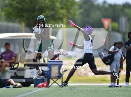 Thumbnail 3 in DeSoto vs. Anna (Texas State 7 on 7 Tournament) photogallery.