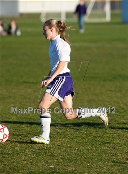 Thumbnail 2 in Riverbank vs. Escalon photogallery.