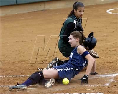 Thumbnail 1 in Flintridge Prep vs. Pomona Catholic (D5 Sec. Final) photogallery.