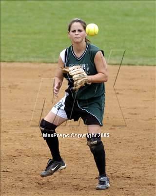 Thumbnail 3 in Flintridge Prep vs. Pomona Catholic (D5 Sec. Final) photogallery.