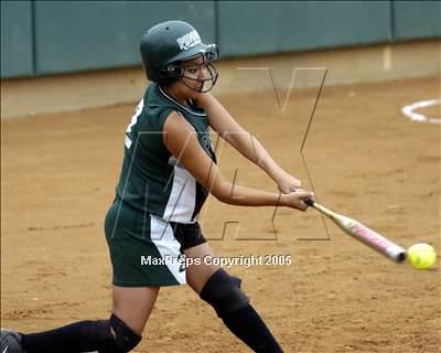 Thumbnail 2 in Flintridge Prep vs. Pomona Catholic (D5 Sec. Final) photogallery.