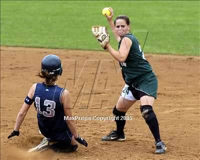 Thumbnail 3 in Flintridge Prep vs. Pomona Catholic (D5 Sec. Final) photogallery.