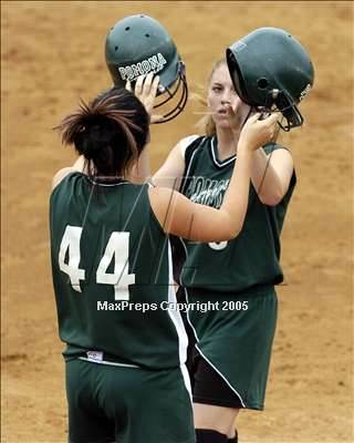 Thumbnail 3 in Flintridge Prep vs. Pomona Catholic (D5 Sec. Final) photogallery.