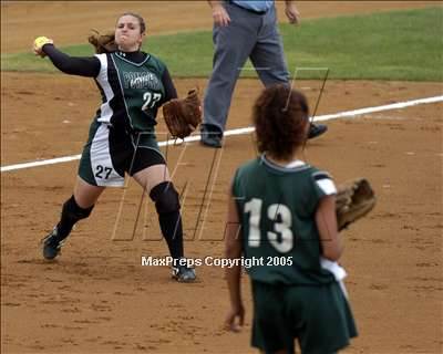 Thumbnail 3 in Flintridge Prep vs. Pomona Catholic (D5 Sec. Final) photogallery.