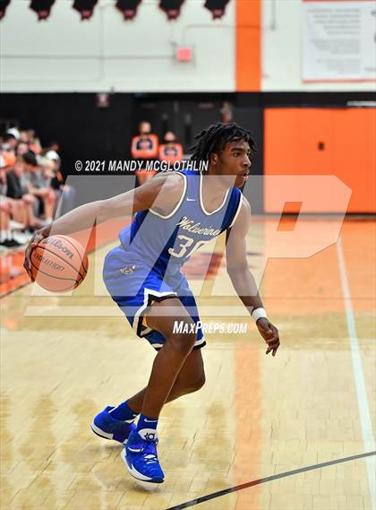 Thumbnail 2 in St. Rita vs. Vashon (Kevin Brown Memorial Tournament of Champions) photogallery.