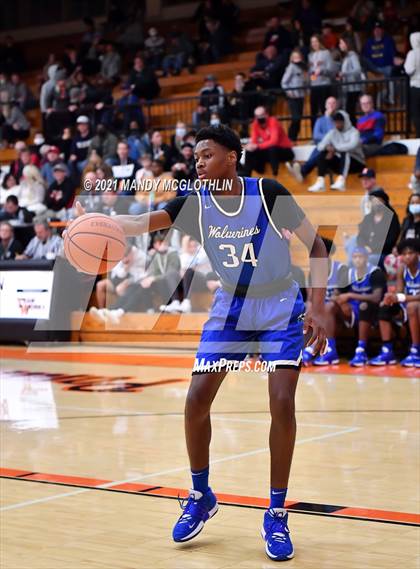 Thumbnail 1 in St. Rita vs. Vashon (Kevin Brown Memorial Tournament of Champions) photogallery.