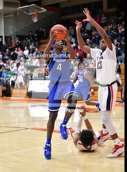 Thumbnail 1 in St. Rita vs. Vashon (Kevin Brown Memorial Tournament of Champions) photogallery.