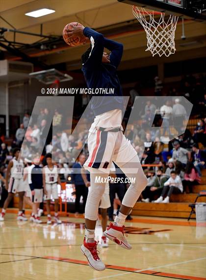 Thumbnail 3 in St. Rita vs. Vashon (Kevin Brown Memorial Tournament of Champions) photogallery.
