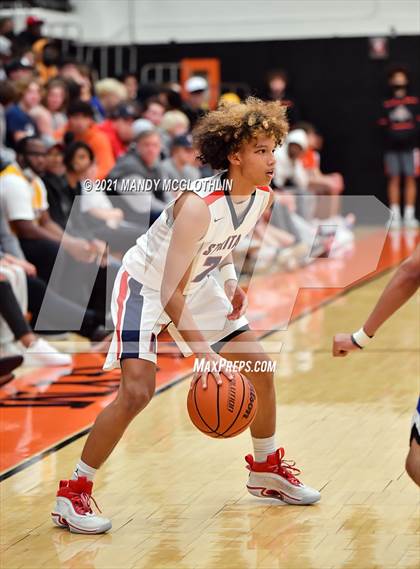 Thumbnail 1 in St. Rita vs. Vashon (Kevin Brown Memorial Tournament of Champions) photogallery.