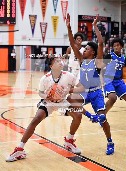 Thumbnail 2 in St. Rita vs. Vashon (Kevin Brown Memorial Tournament of Champions) photogallery.