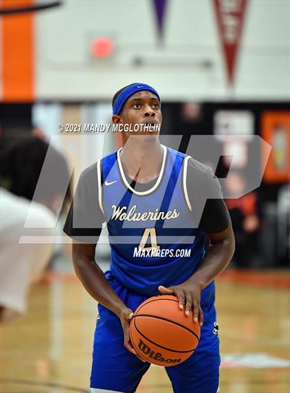 Thumbnail 1 in St. Rita vs. Vashon (Kevin Brown Memorial Tournament of Champions) photogallery.