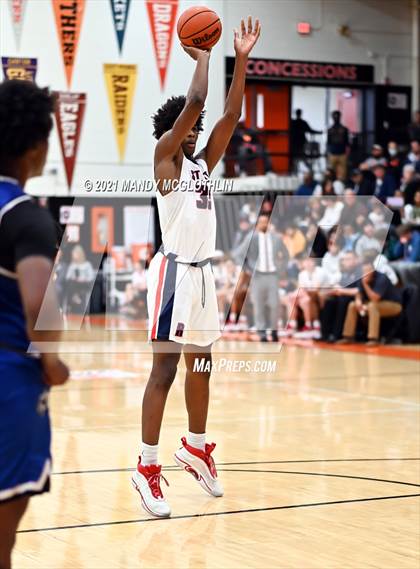 Thumbnail 2 in St. Rita vs. Vashon (Kevin Brown Memorial Tournament of Champions) photogallery.
