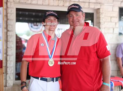 Thumbnail 3 in UIL 4A Boys Golf Final Awards photogallery.