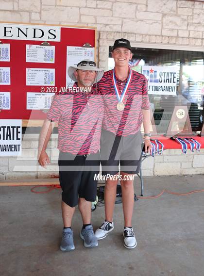 Thumbnail 3 in UIL 4A Boys Golf Final Awards photogallery.