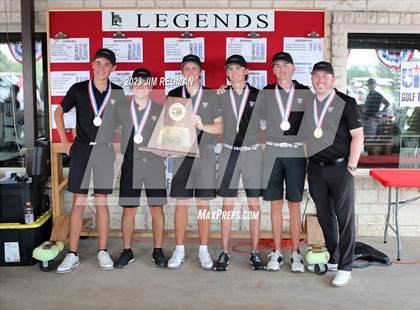 Thumbnail 3 in UIL 4A Boys Golf Final Awards photogallery.