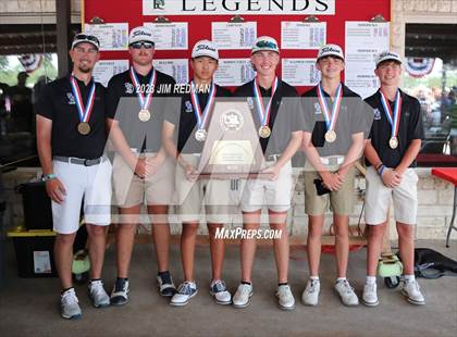 Thumbnail 2 in UIL 4A Boys Golf Final Awards photogallery.