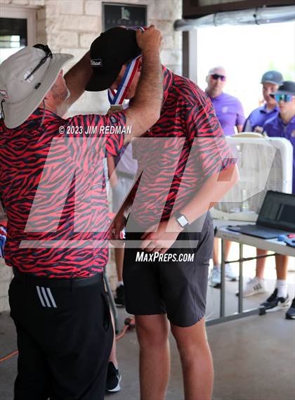 Thumbnail 1 in UIL 4A Boys Golf Final Awards photogallery.