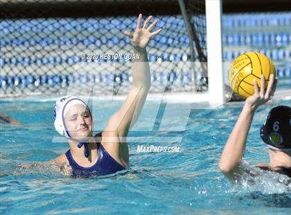 Thumbnail 3 in Santa Margarita vs. Newport Harbor (Irvine SoCal Championships) photogallery.