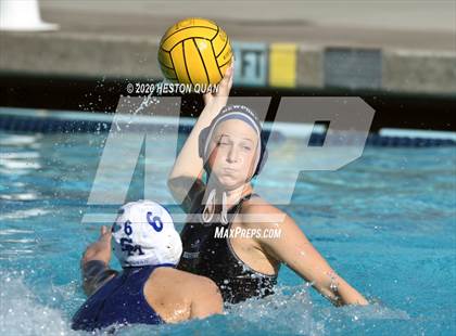 Thumbnail 3 in Santa Margarita vs. Newport Harbor (Irvine SoCal Championships) photogallery.