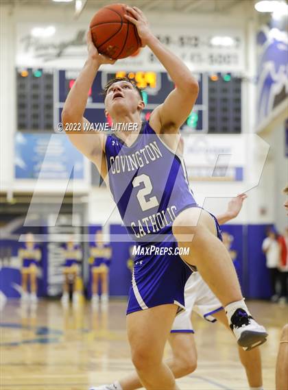 Thumbnail 2 in Covington Catholic @ Newport Central Catholic photogallery.